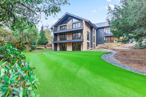 Photo 9- click for photo gallery